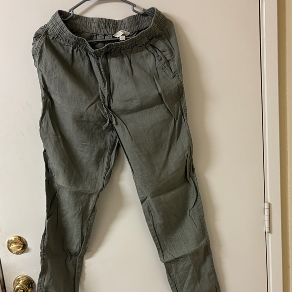 H&M Green Casual Pants - Picture 1 of 3